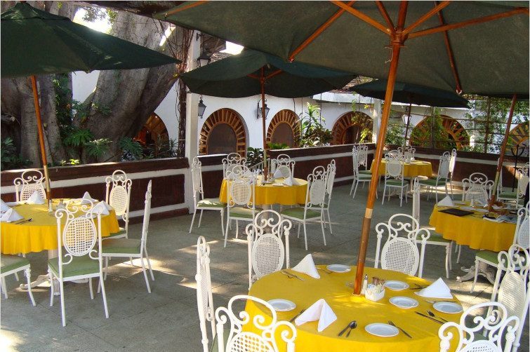 Hotel-Mision-De-Los-Angeles-Oaxaca-Mexico-Garden-5